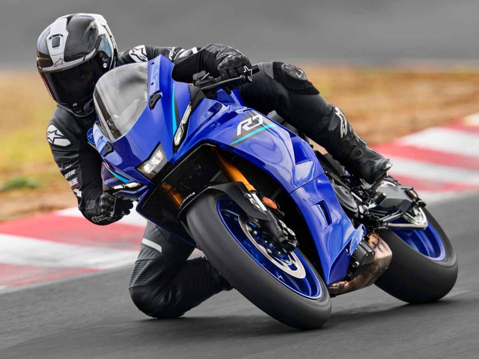 Yamaha R7 2026