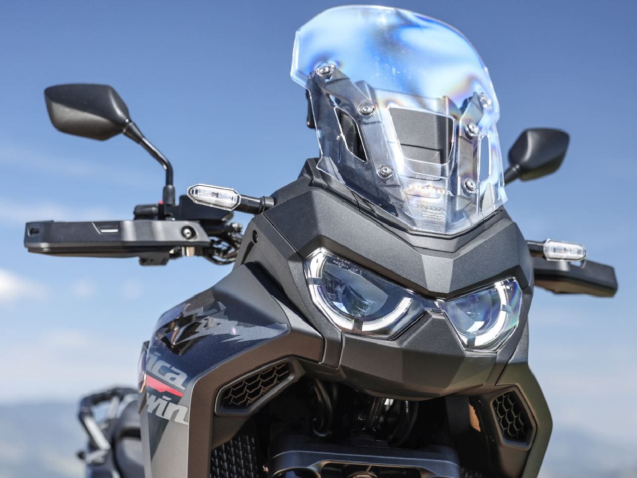 Honda�CRF 1100L Africa Twin 2026 - frente