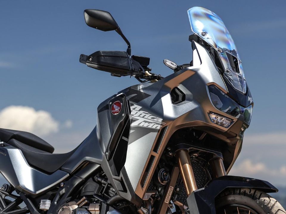 Honda�CRF 1100L Africa Twin 2026 - lateral