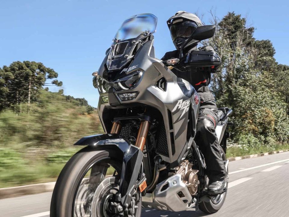 Honda�CRF 1100L Africa Twin 2026 - frente