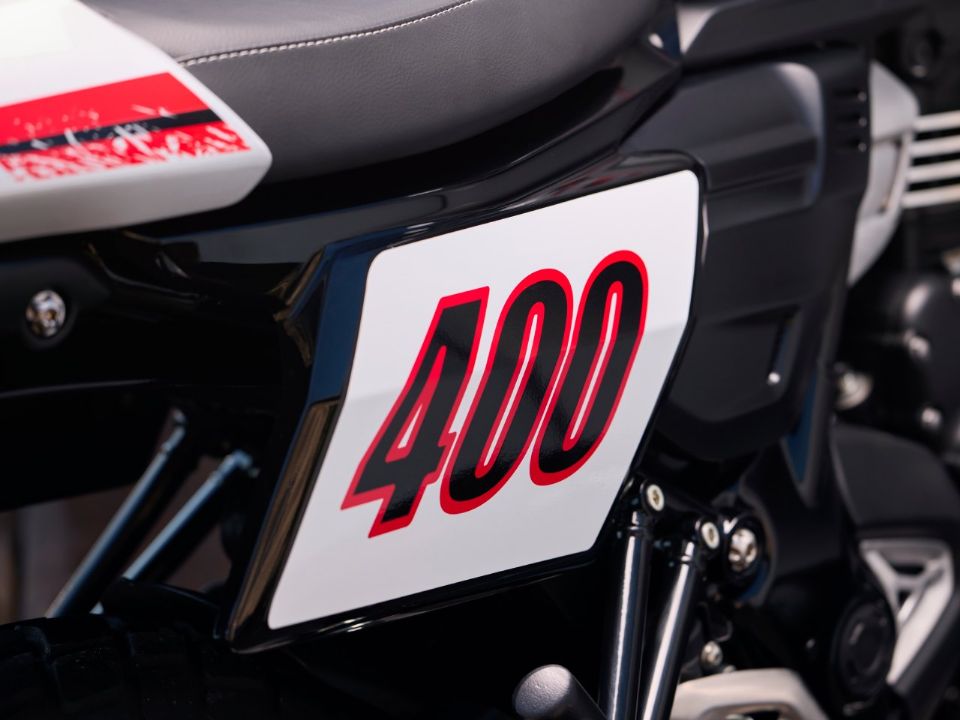 Triumph Tracker 400 2026