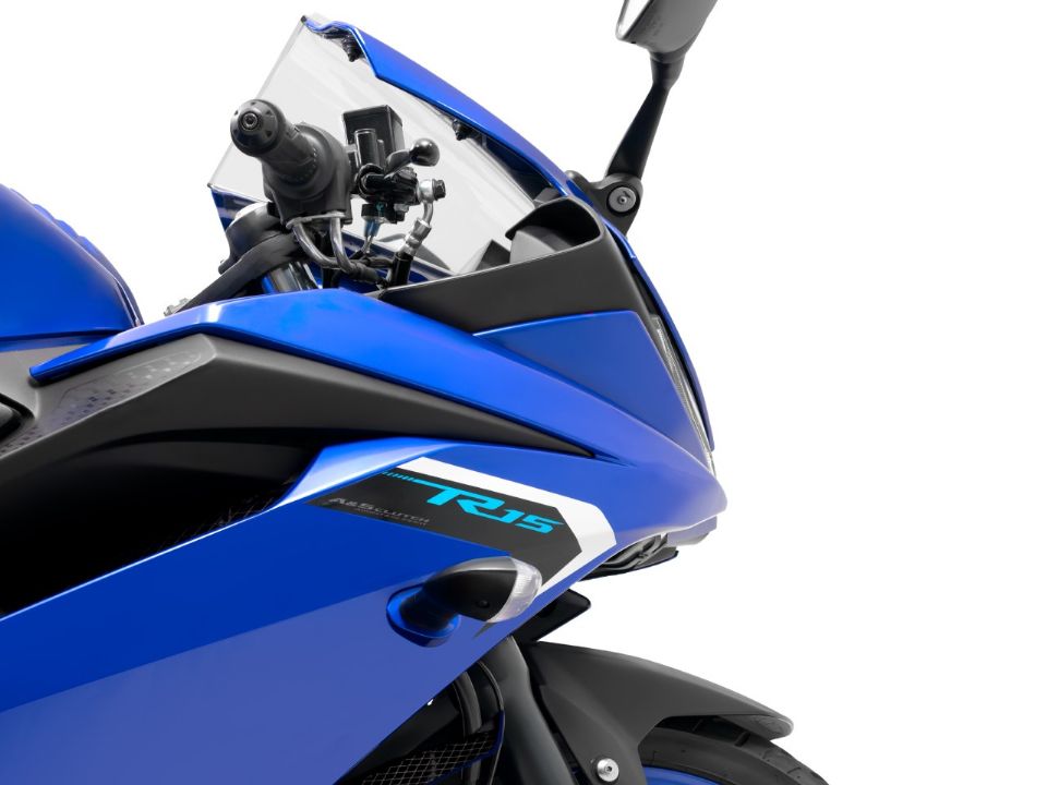 Yamaha�R15 2026 - lateral