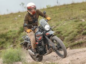 Himalayan 450 supera 580 unidades emplacadas em abril