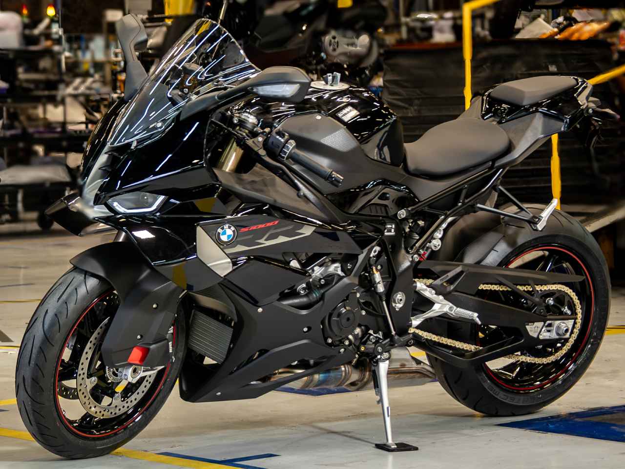 BMW S 1000 RR 2025 - 3/4 frente