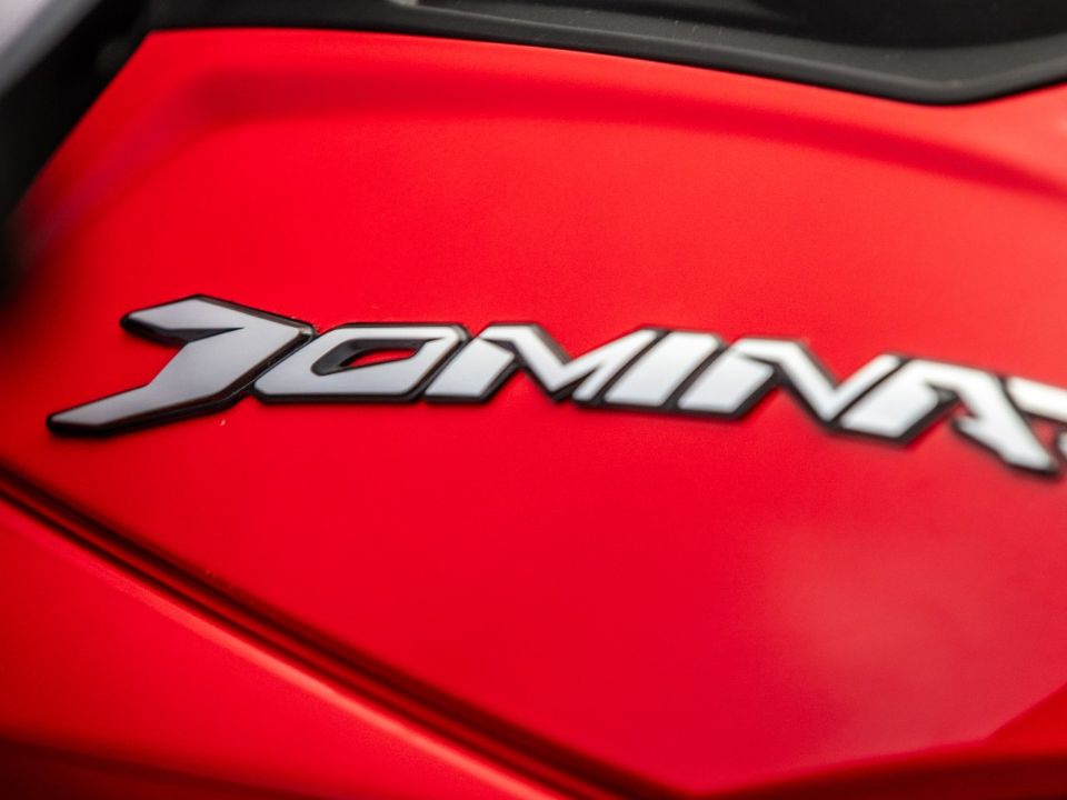 Bajaj Dominar 400 2025 - lateral