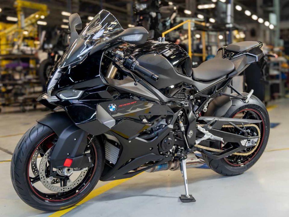 BMWS 1000 RR 2025 - 3/4 frente