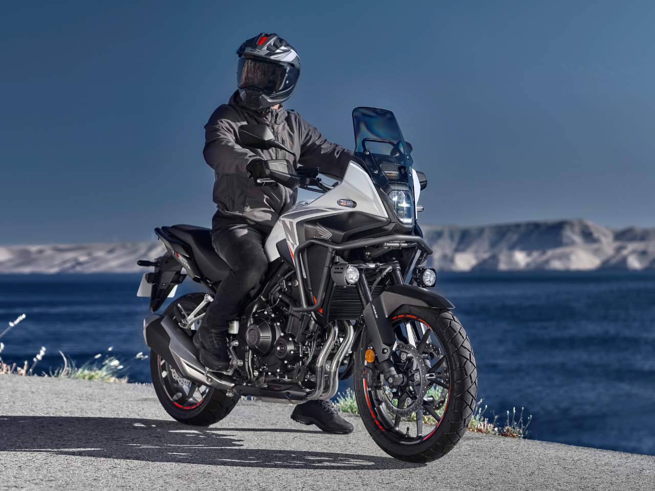 Honda�NX500 2026 - 3/4 frente