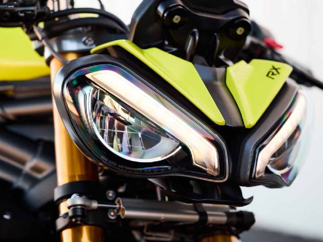 Triumph Speed Triple 1200 RX: edio limitada (e agressiva)  lanada