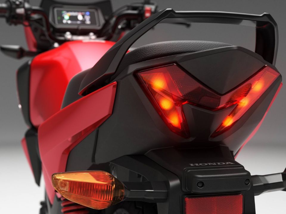 Honda�CB125F 2026 - traseira