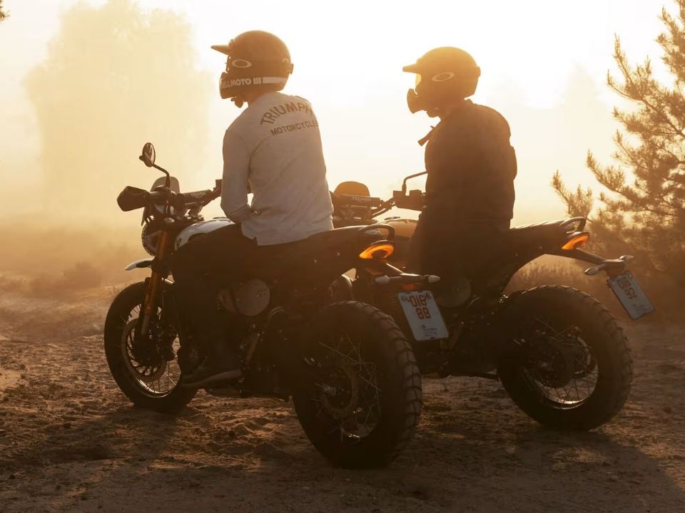 Triumph�Scrambler 400 XC 2026 - traseira