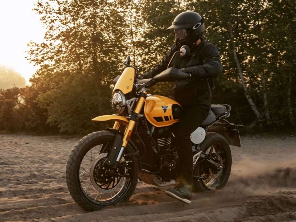 Triumph�Scrambler 400 XC 2026 - 3/4 frente