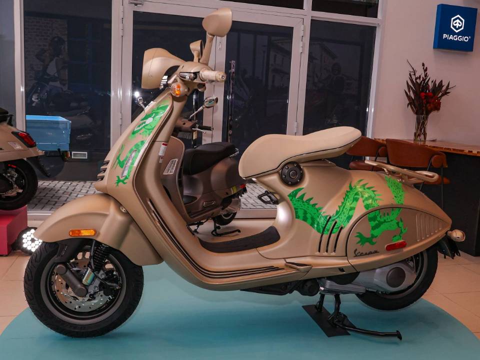 Vespa 946 Dragon