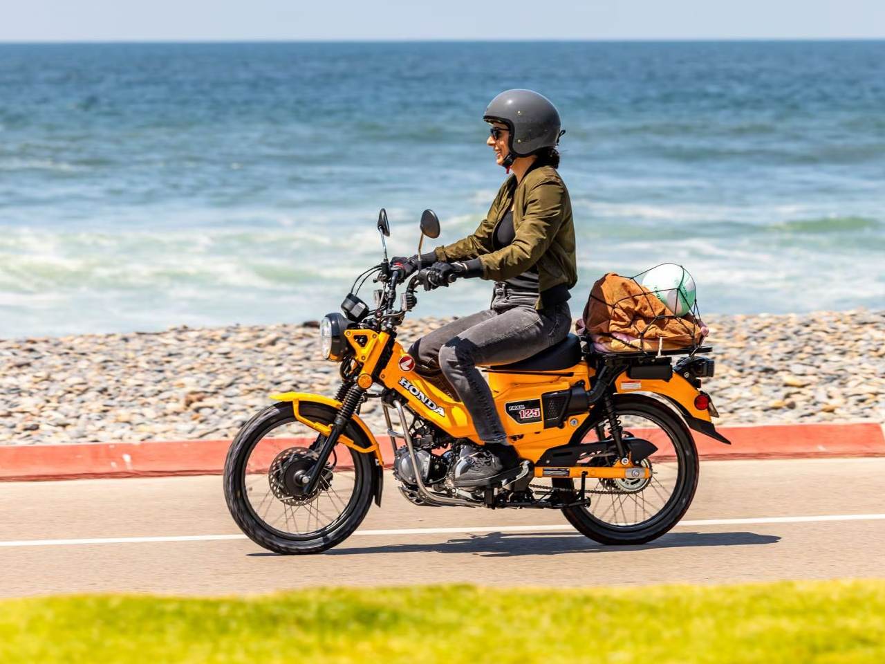 Honda�Trail 125 2025 - lateral