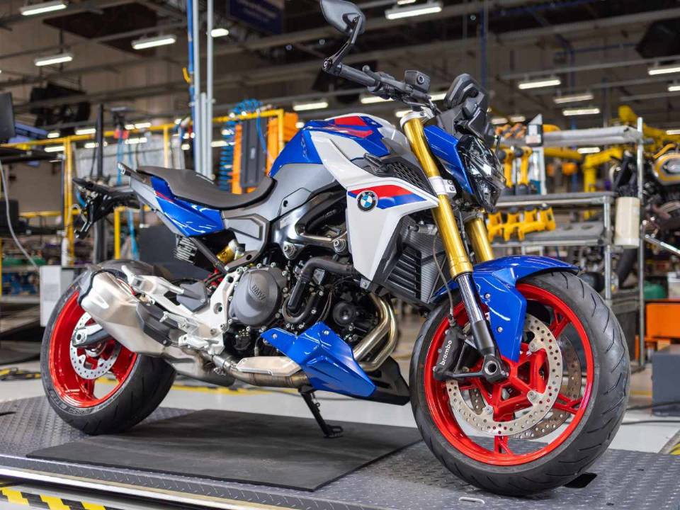 Produ��o em Manaus da BMW F 900 R 2026