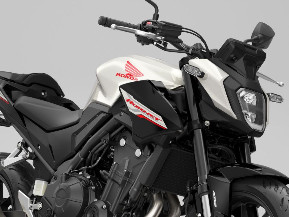 Honda�CB500 Hornet 2026 - 3/4 frente
