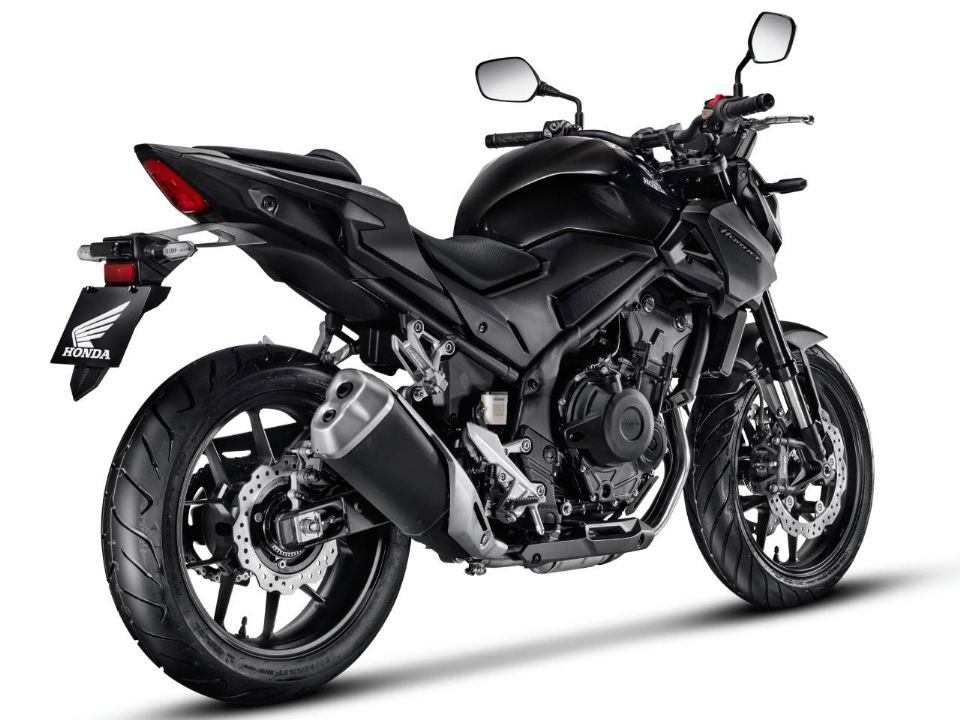 Honda�CB500 Hornet 2026 - 3/4 traseira