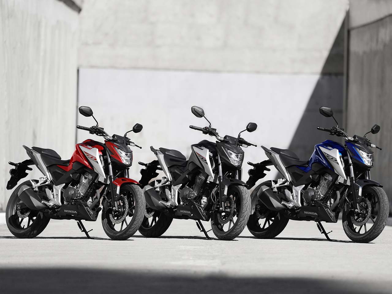 Honda�CB 300F Twister 2026 - 3/4 frente
