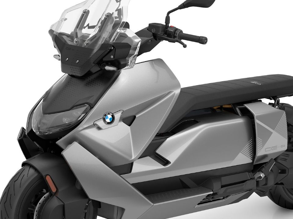 BMW�CE 04 2026 - 3/4 frente