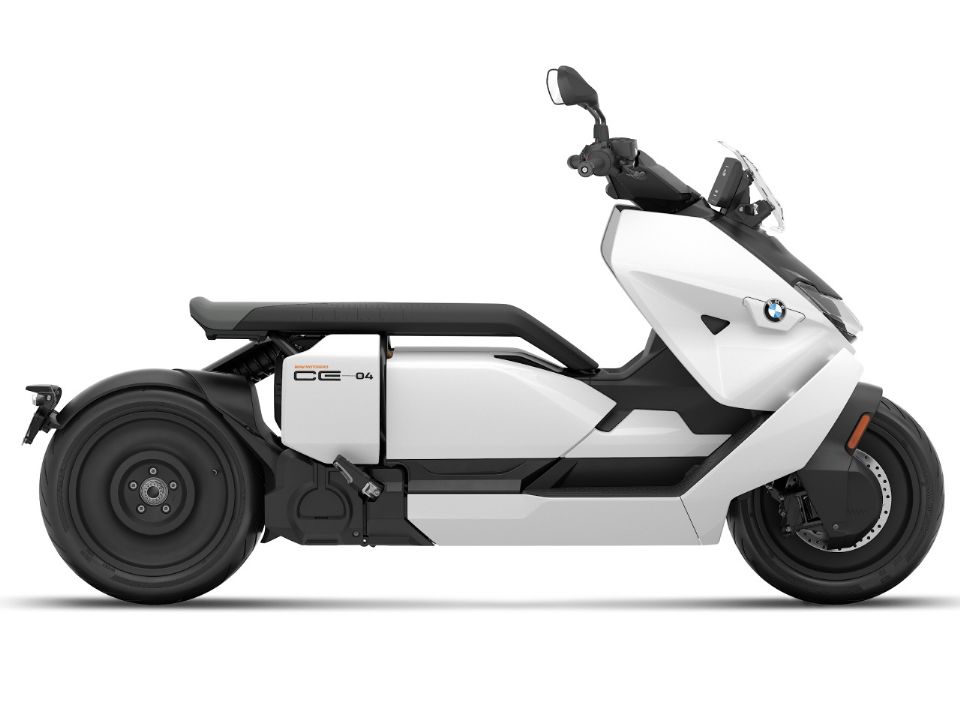 BMW CE 04 2026