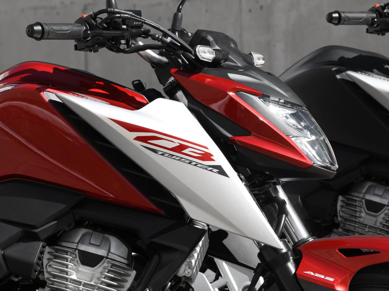 Honda�CB 300F Twister 2026 - lateral