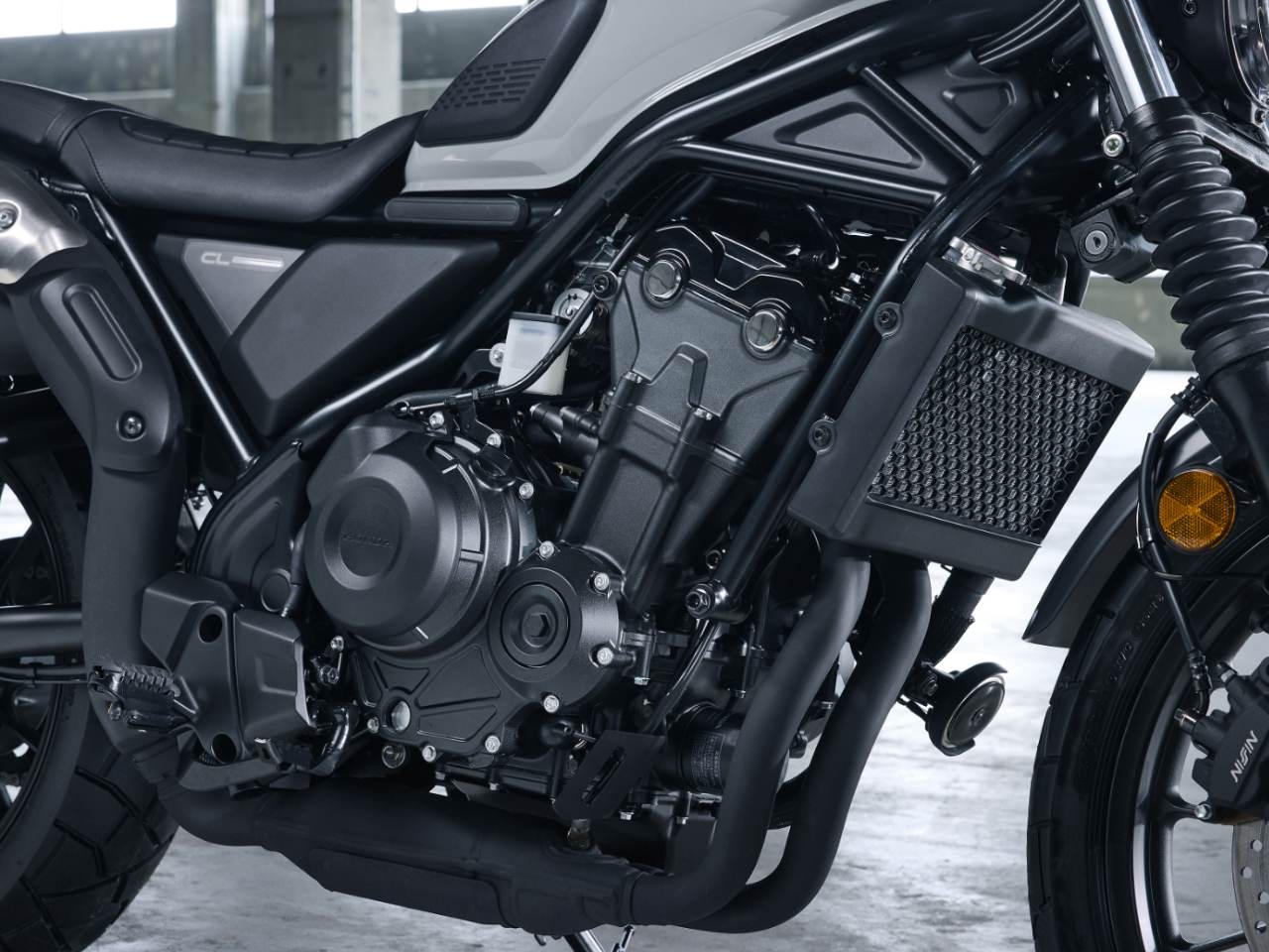 Honda�CL500 2026 - lateral