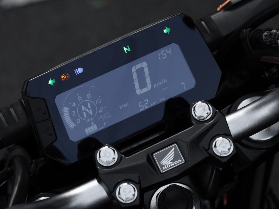 Honda�CB 300F Twister 2026 - escapamentos