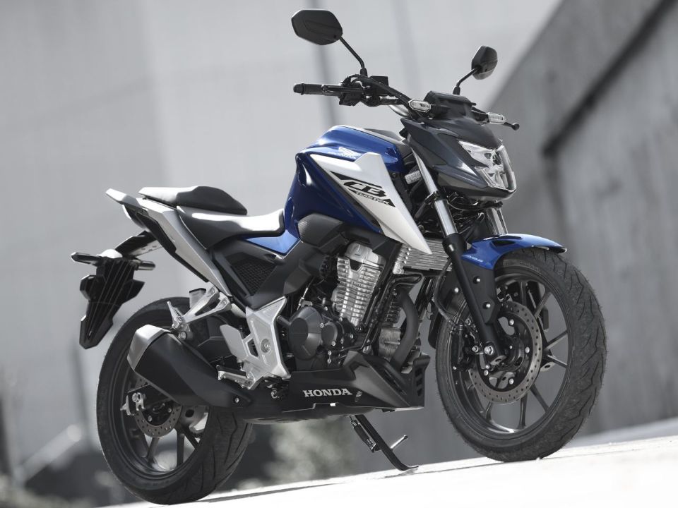 Honda�CB 300F Twister 2026 - 3/4 frente