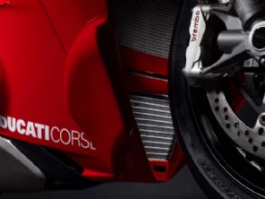 Panigale V4 R