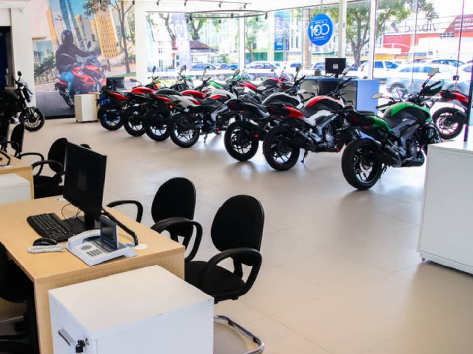 Bajaj Carrera Brasília