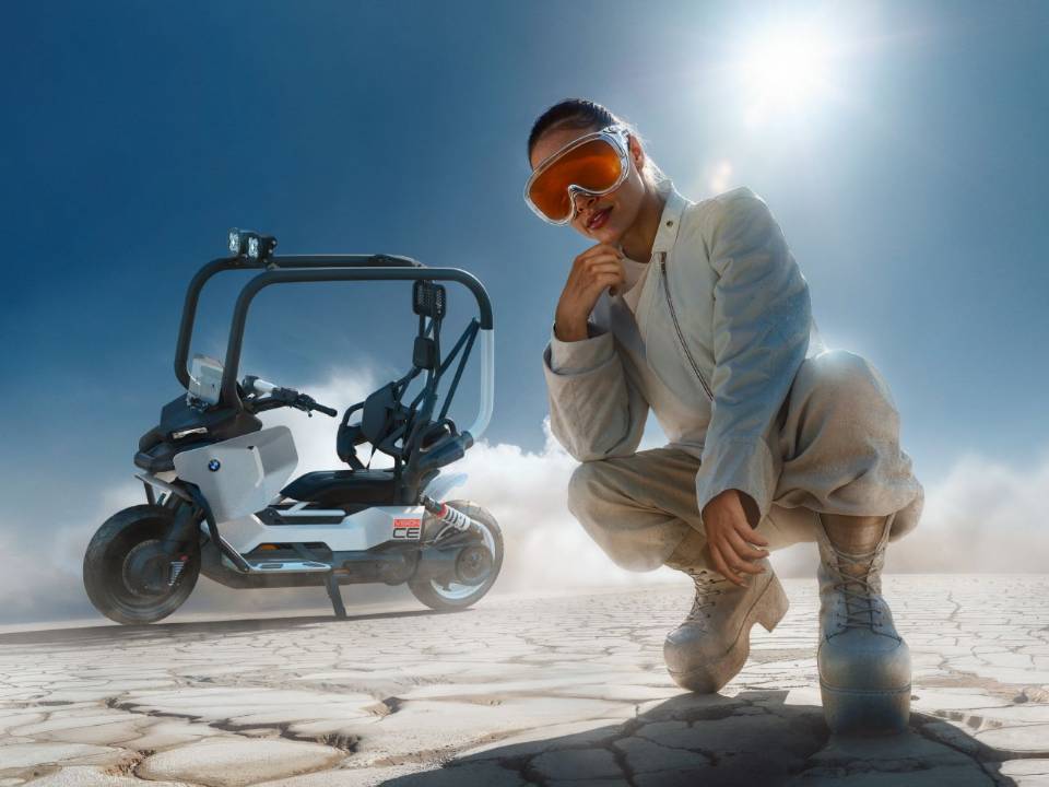 BMW Vision CE 2025