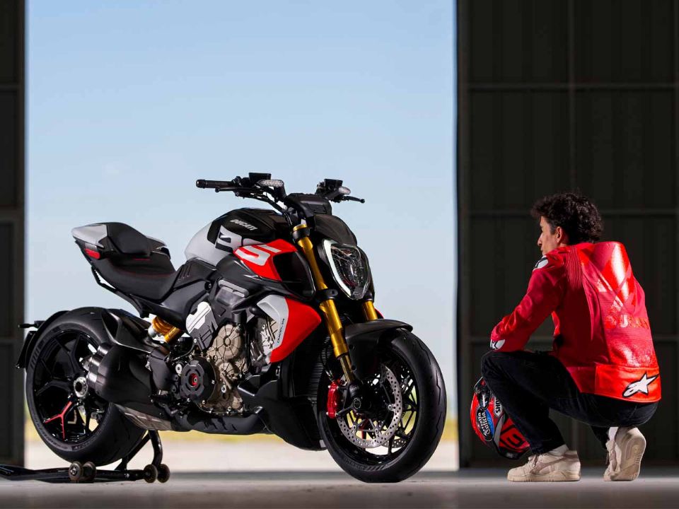 Ducati�Diavel V4 2025 - lateral