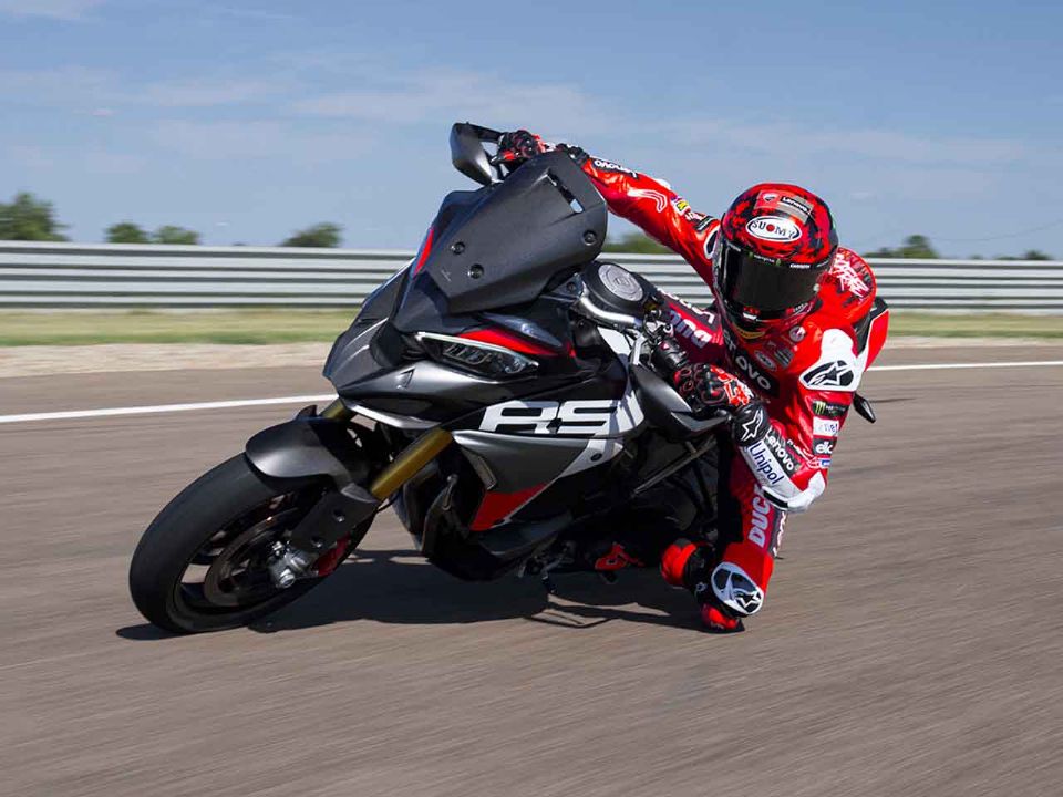 Uma aventureira Ducati de 180 cavalos com tecnologia da MotoGP - MOTOO