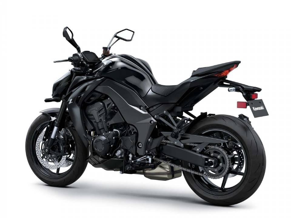 Kawasaki apresenta a linha Z1100 2026: novo motor 1.099 e mais