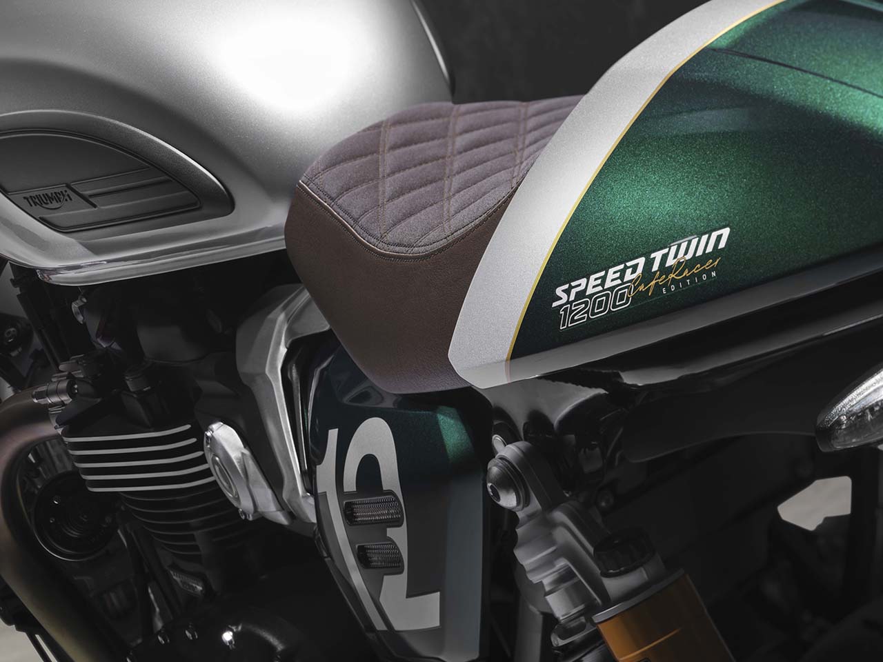 Triumph�Speed Twin 1200 2026 - escapamentos