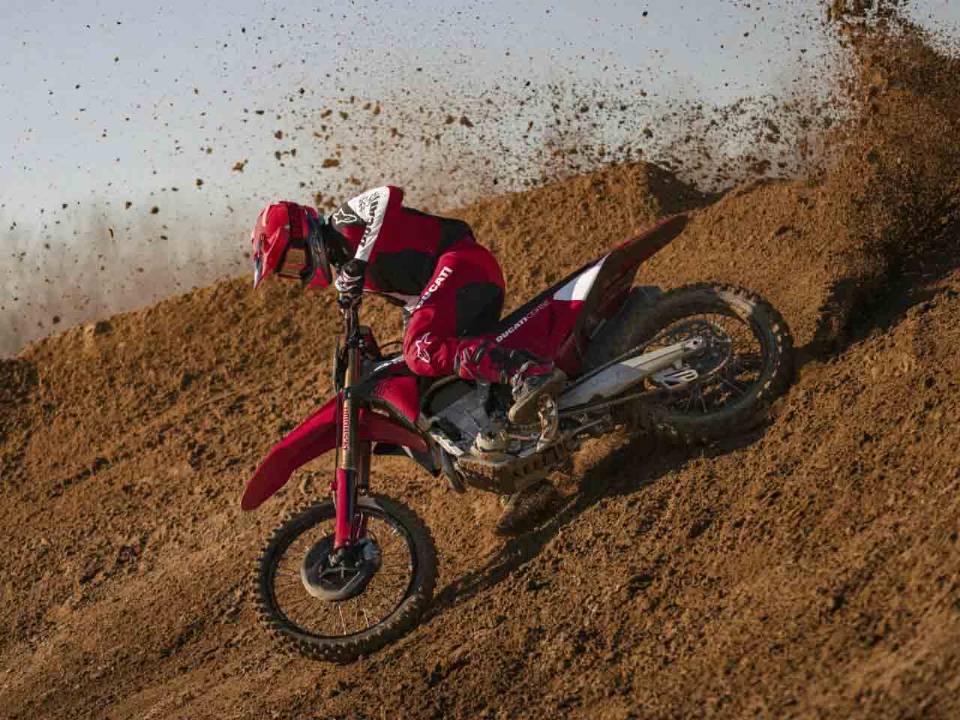 Ducati Desmo450 MX Factory 2026