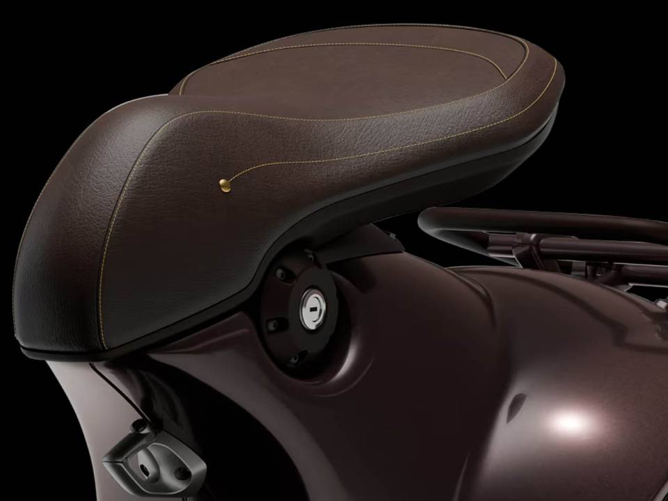 Vespa 946 Horse 2026