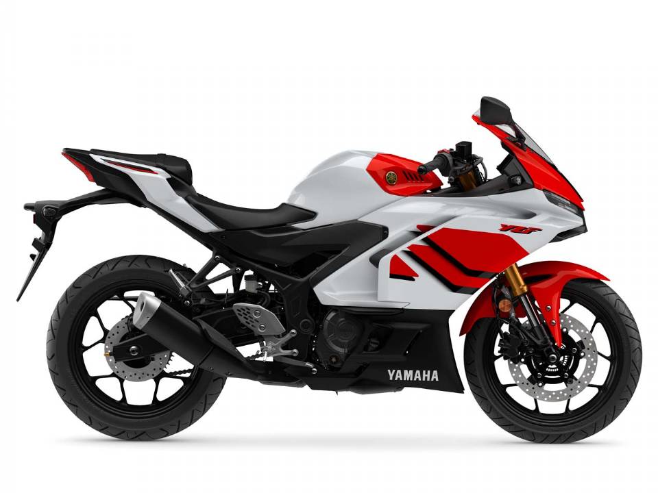 R25 comemorativa aos 70 anos da Yamaha
