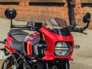 Suzuki�GSX-8TT