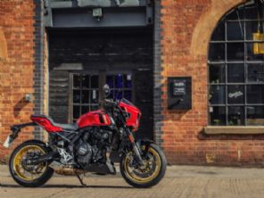GSX-8TT