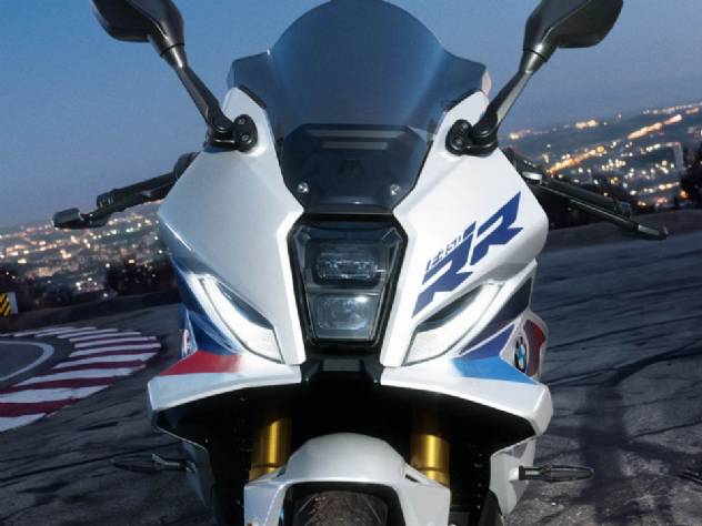BMW lan�a a F 450 RR: nova esportiva com motor de 420 cc