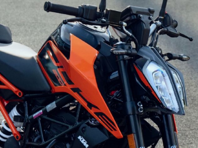Nova KTM 200 Duke é oficialmente lançada; detalhes e fotos