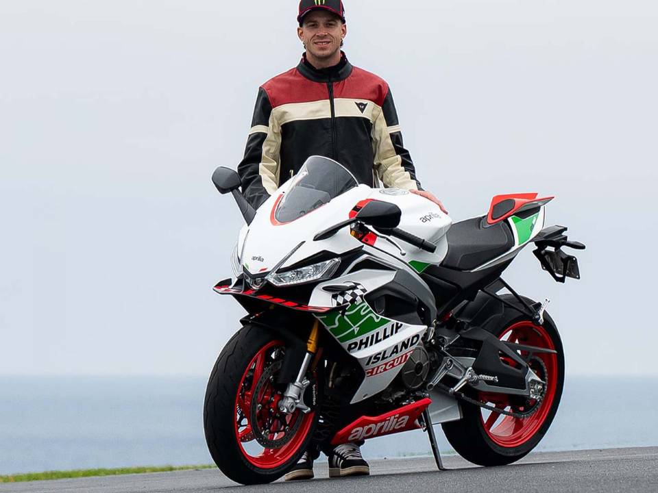 Aprilia RS 660 Phillip Island Tribute e Marco Bezzecchi - Aprilia Racing