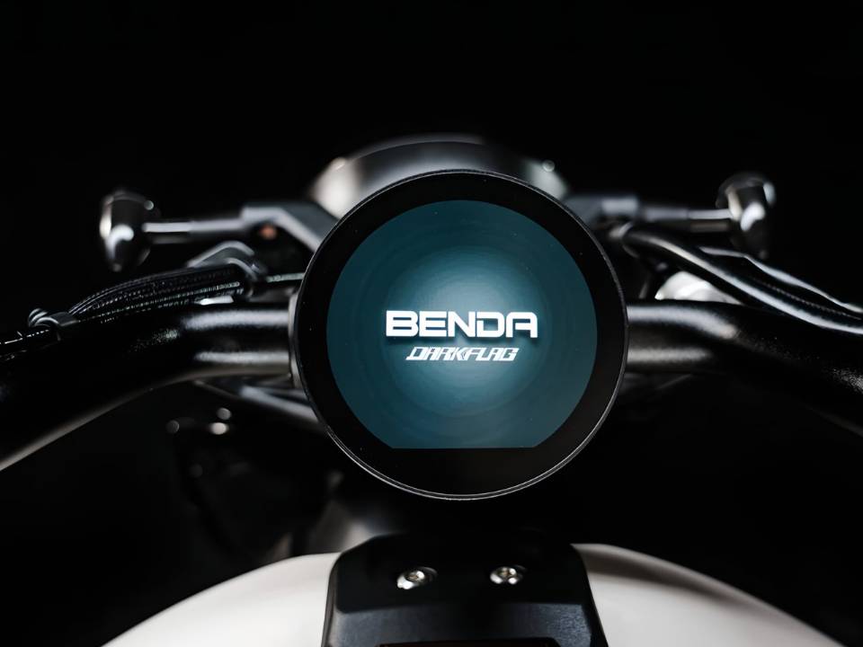 Benda Dark Flag 950