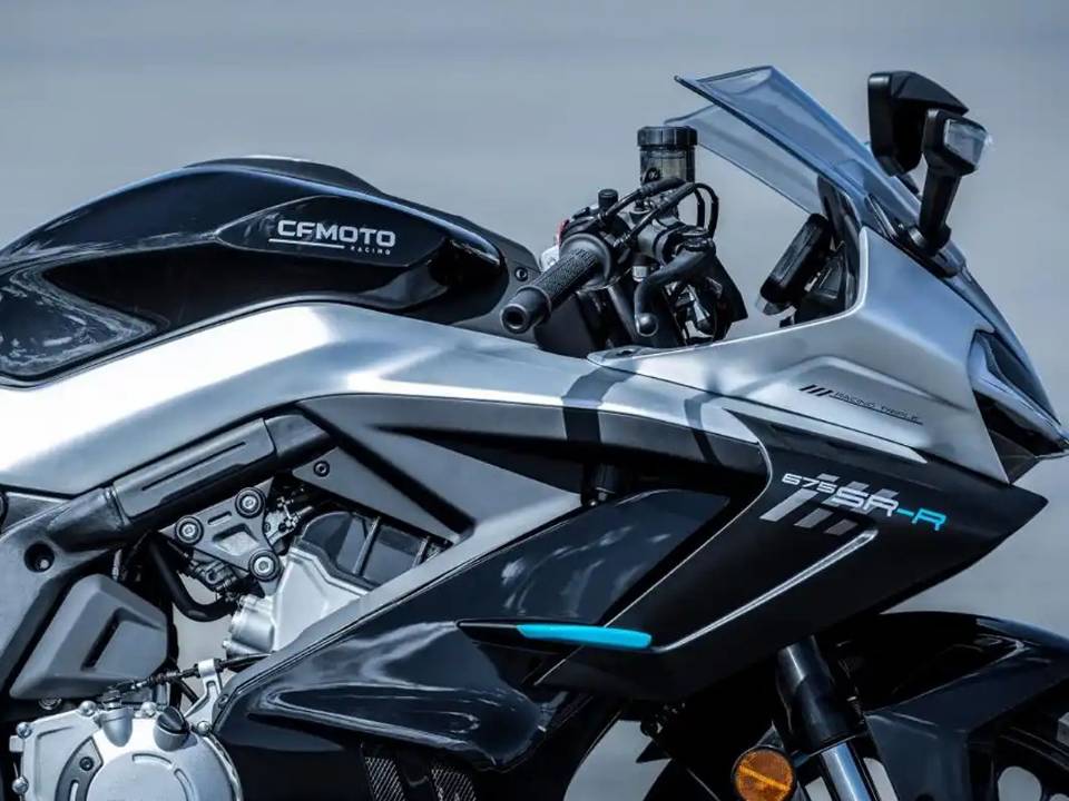 CFMOTO 675SR-R