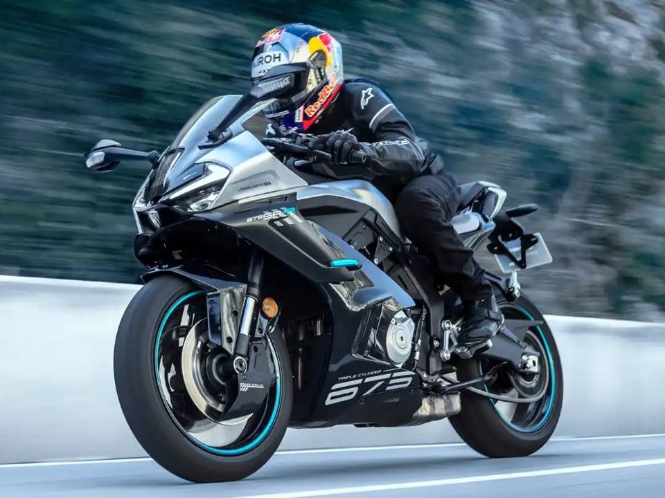 CFMOTO 675SR-R