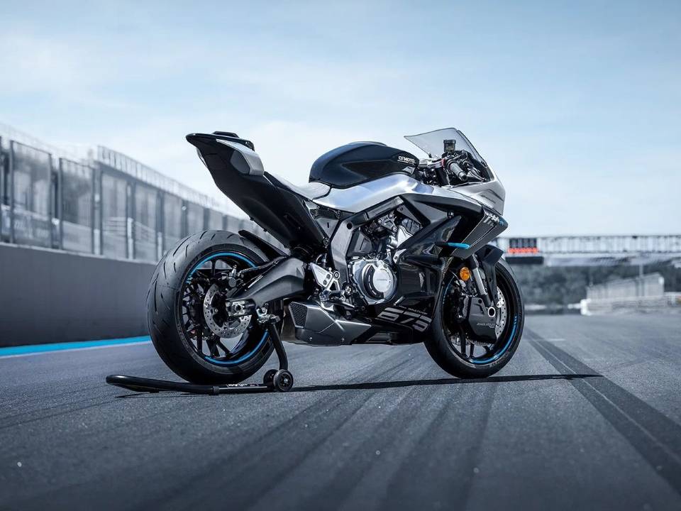 CFMOTO 675SR-R