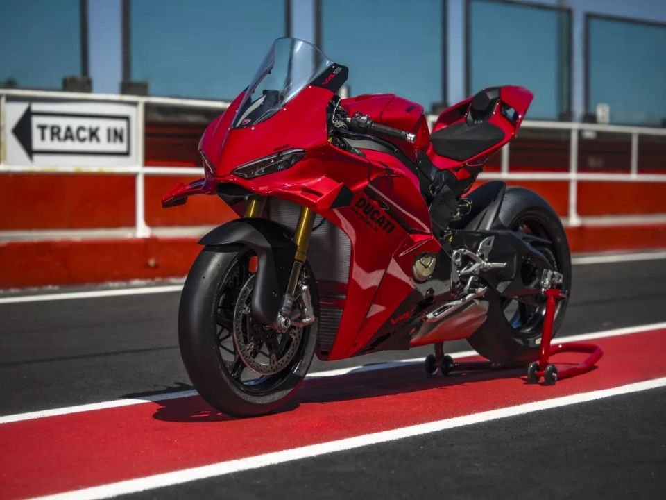 Ducati Panigale V4 2027