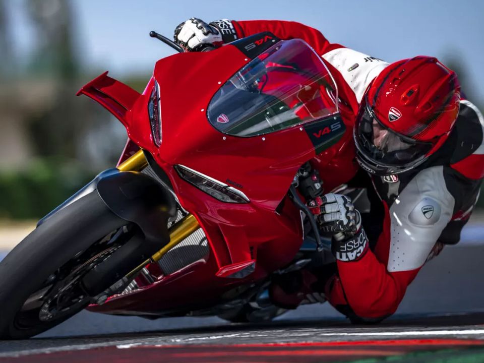 Ducati Panigale V4 2027