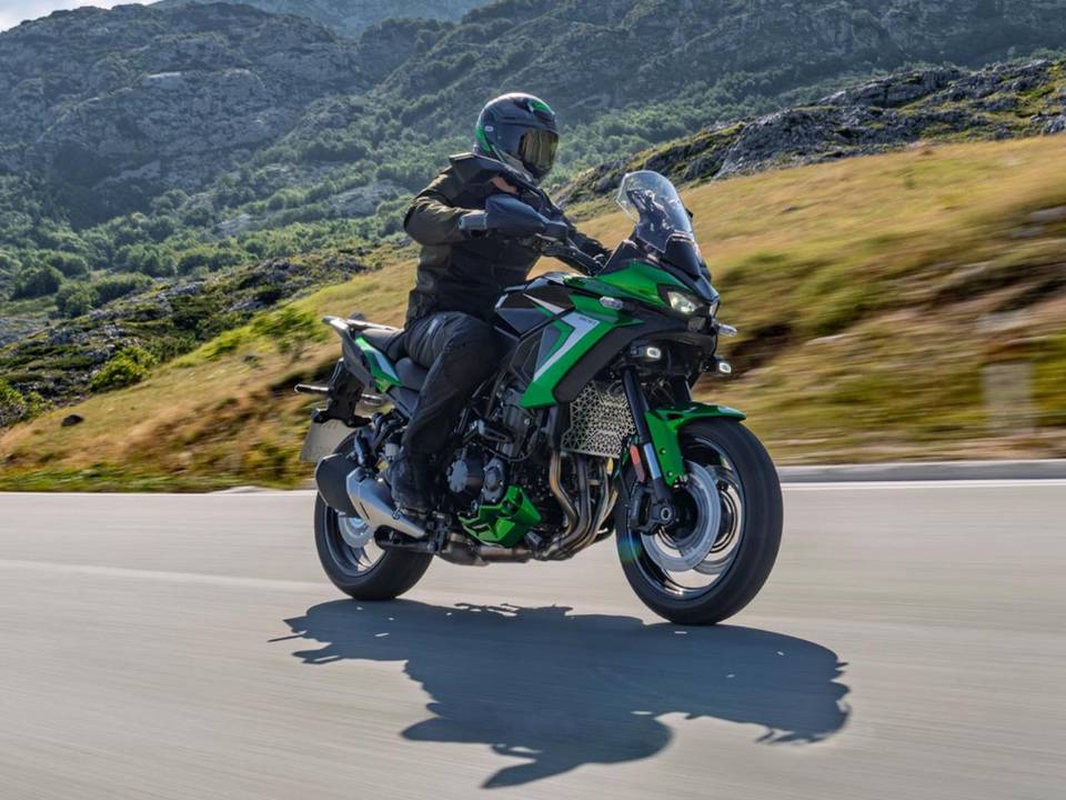 Kawasaki Versys 900 SE 2027