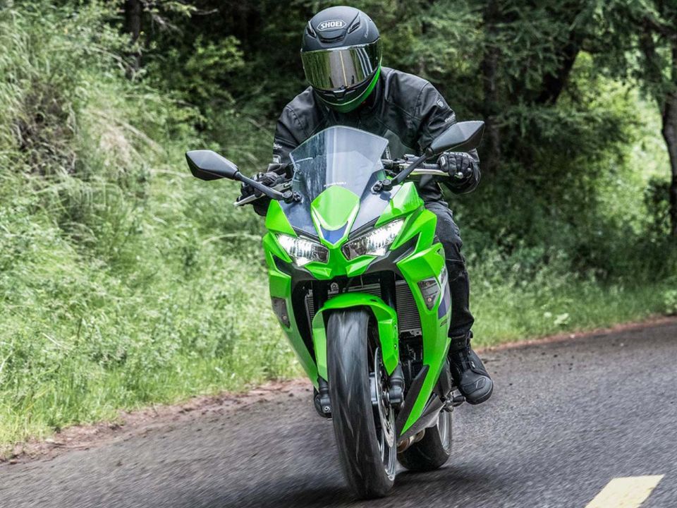 Kawasaki�Ninja 650 2027 - frente